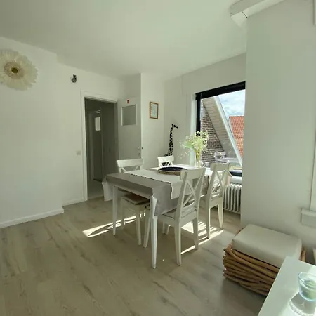 Apartment The Ocean Breeze 2 De Haan